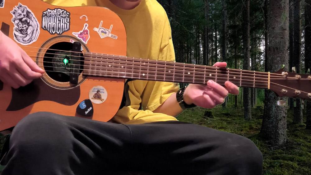 Импровизация на акустической гитаре – тихие звуки дождя с эффектом дилей (delay)